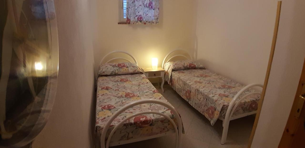 Phiniscollis B&B La Caletta Exterior photo